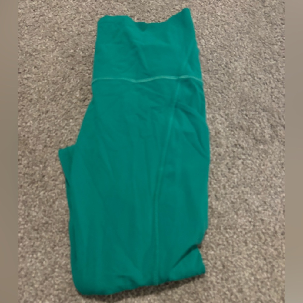 Lululemon align leggings with pockets .